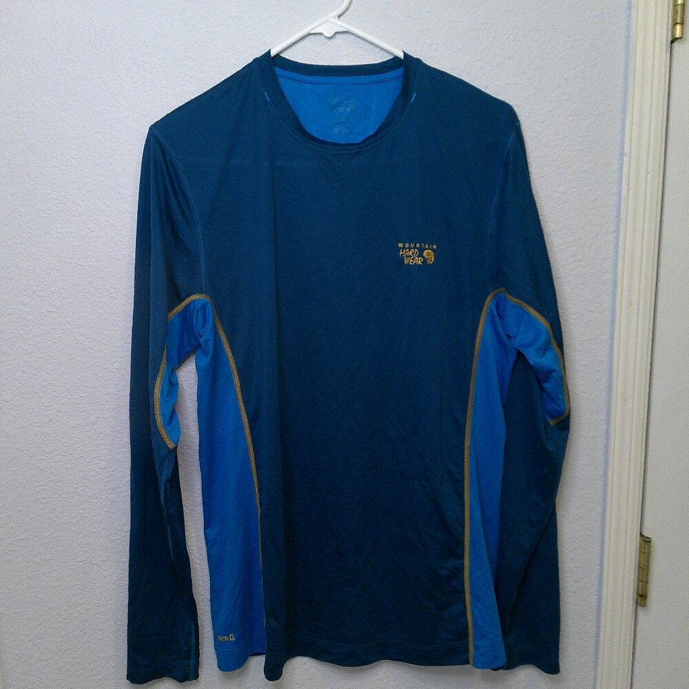 Mountain Hardware breathable tech shirt mens large